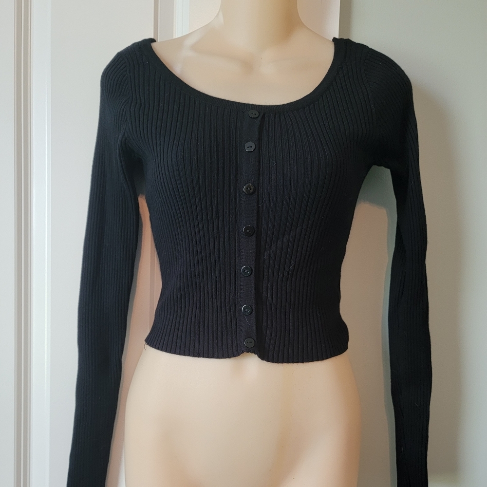 Papaya size small black ribnit sweater